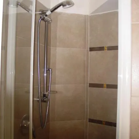 A Via Alessandro Torlonia Отель типа 